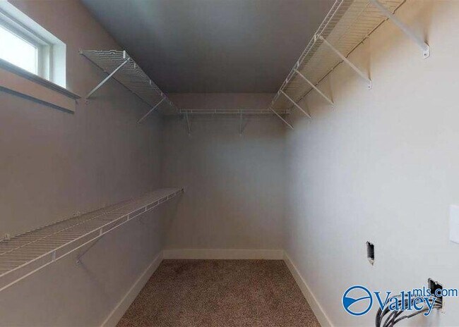 Building Photo - 7601 NW Ashor Dr