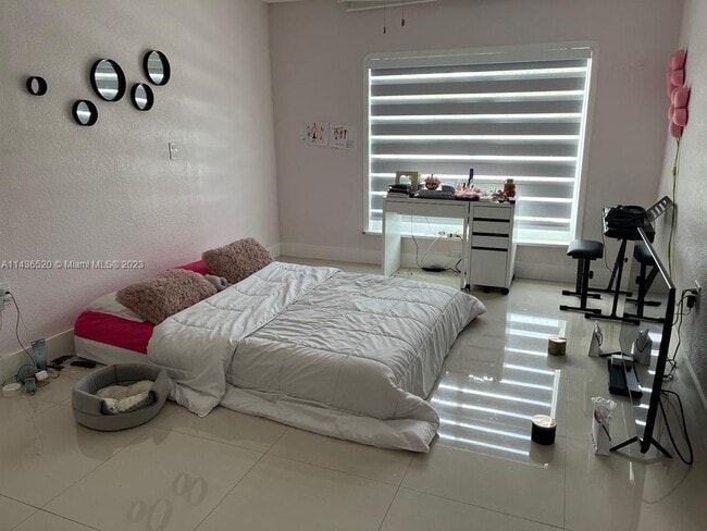 Building Photo - 12770 SW 18th St