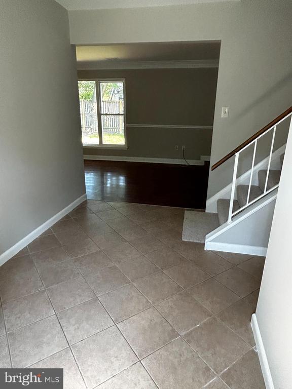 Building Photo - 1700 Sadlers Wells Dr