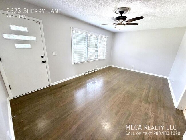 Building Photo - 2623 Sherry Ln