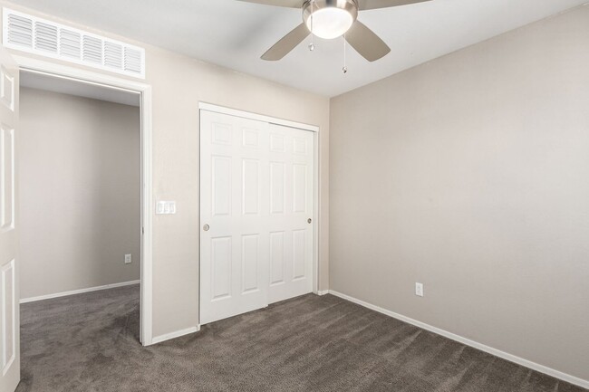 Building Photo - 16355 W Latham St
