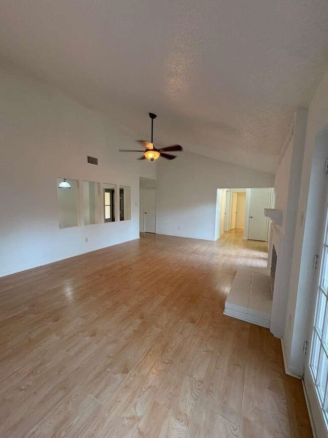 Building Photo - 4007 Issacks Way