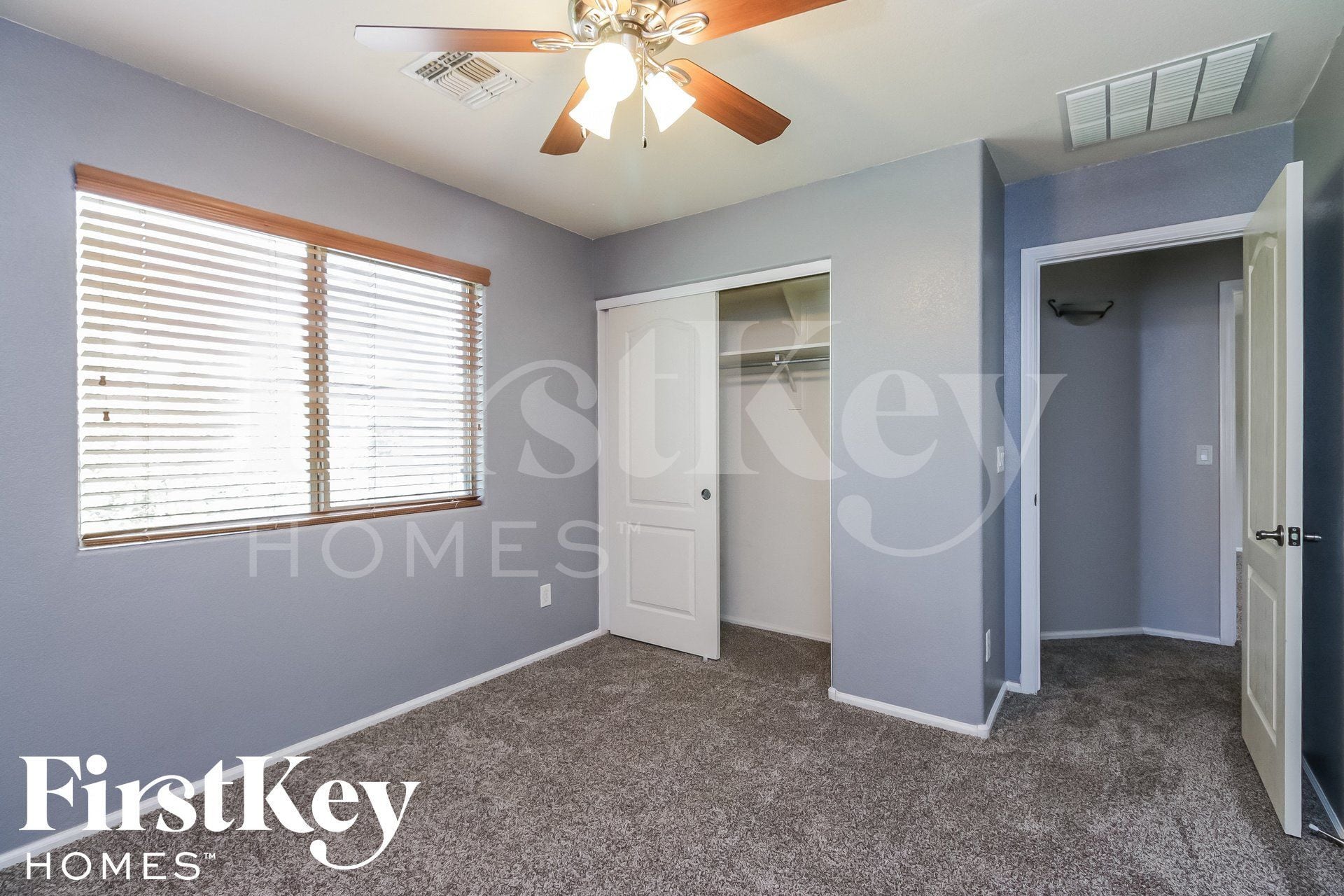 Building Photo - 375 W Jersey Way