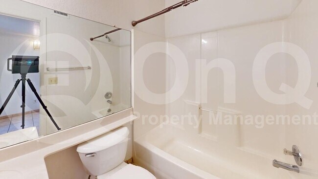 Building Photo - 8488 N Winchester Creek Dr