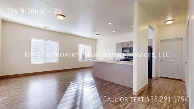 Building Photo - 354 N 300 W