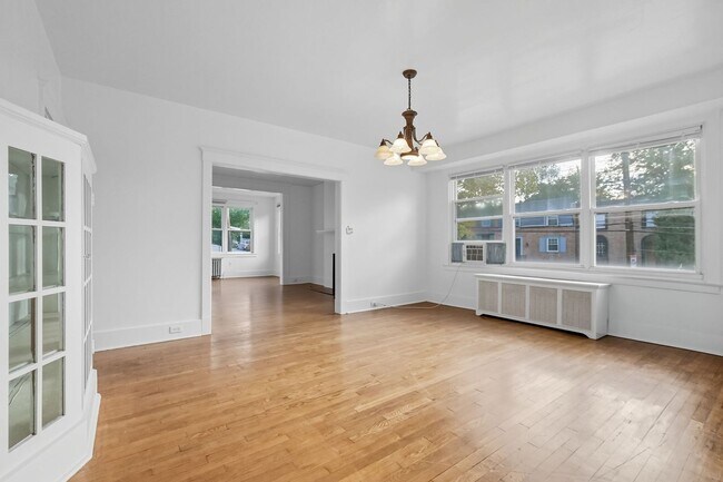 Building Photo - 6603-6603 Woodwell St