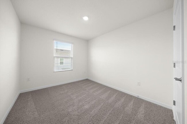 Building Photo - 6584 SW 81st Loop