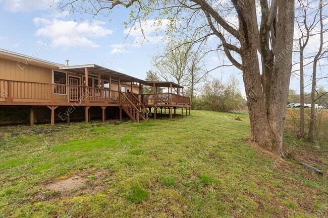 Building Photo - 7929 Daugherty-Capley Rd