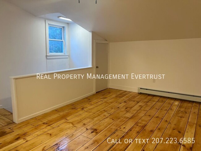 Building Photo - 56 ME-133