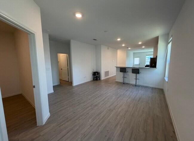 Building Photo - 23415 Wagon Cart Rd