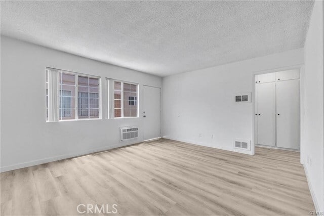 Building Photo - 701 S Garfield Ave