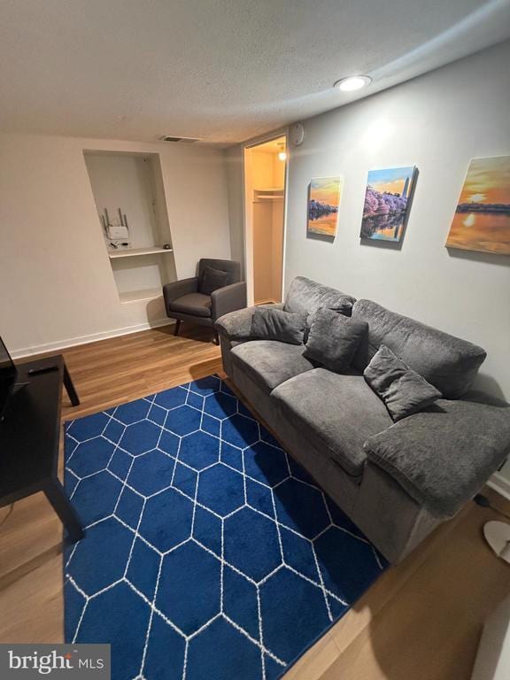 Building Photo - 7405 Columbia Ave