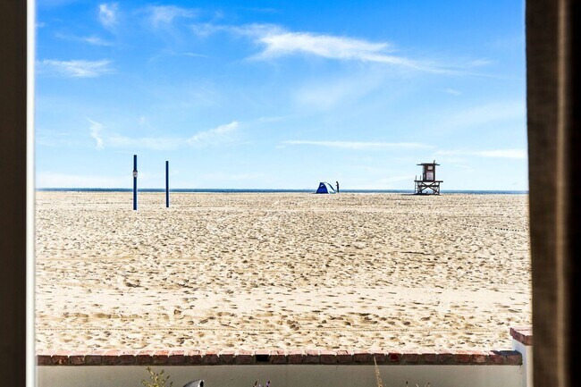 Building Photo - 1228 W Oceanfront