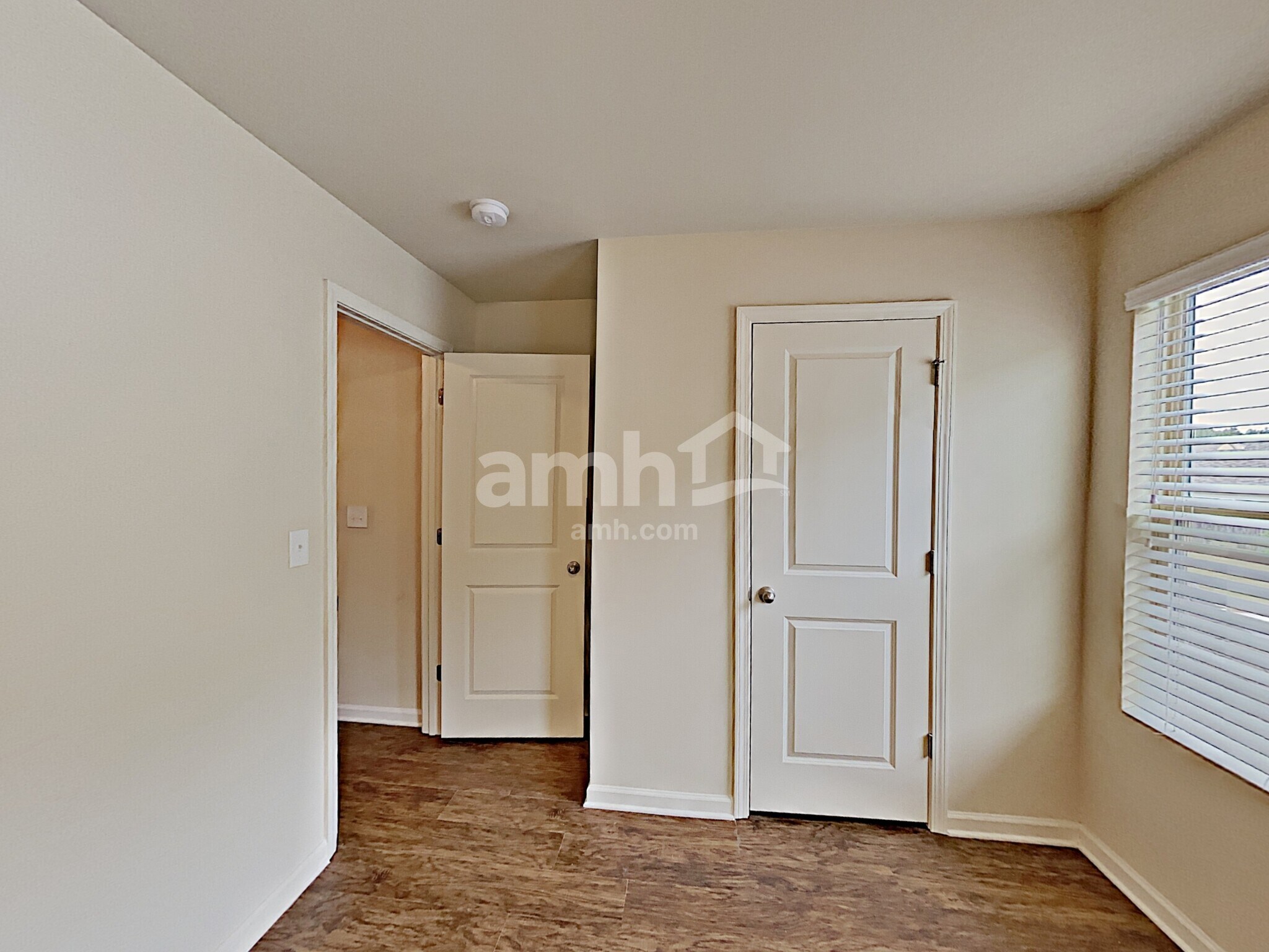 Building Photo - 3506 Mica Cir SE