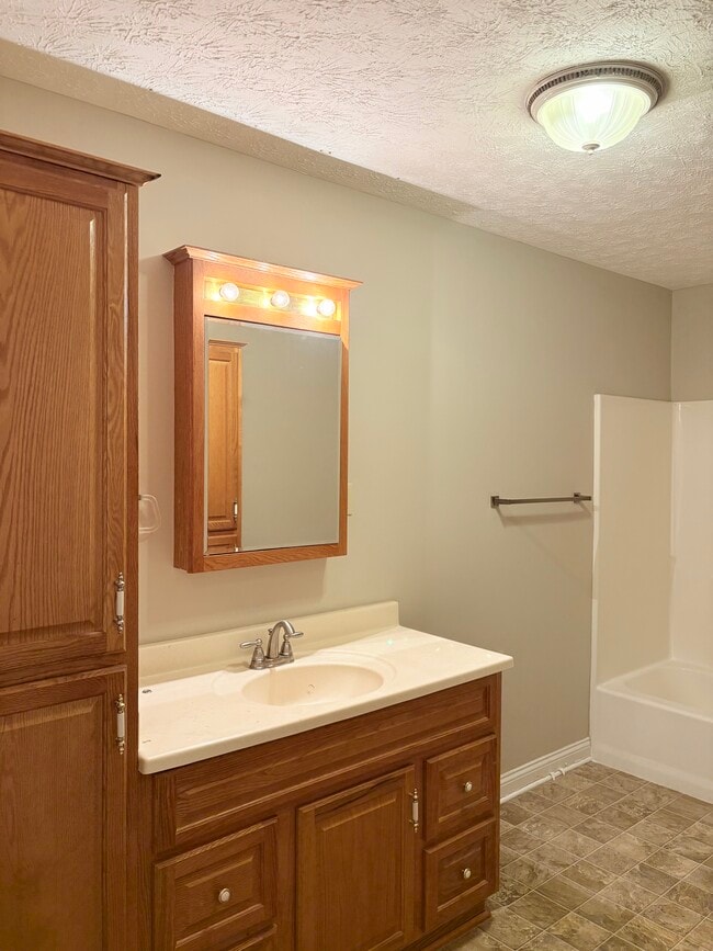 Building Photo - 101 Crandell Ct