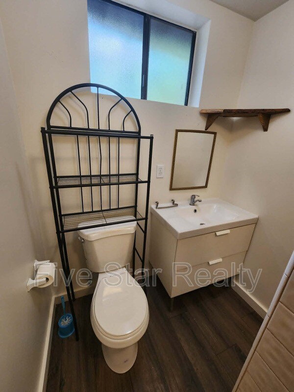 Building Photo - 12896 Rices Crossing Rd