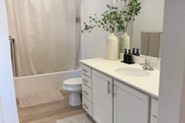 Building Photo - Stunning 3-Bedroom Home in St. George – $2,650/month (Beautiful Views!)
