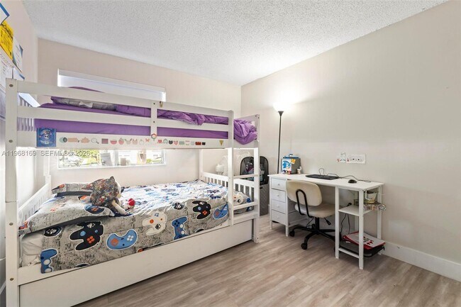 Building Photo - 4736 NW 114th Ave