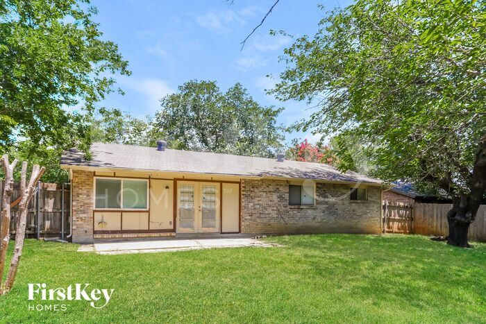 Building Photo - 1506 Winderemere Dr