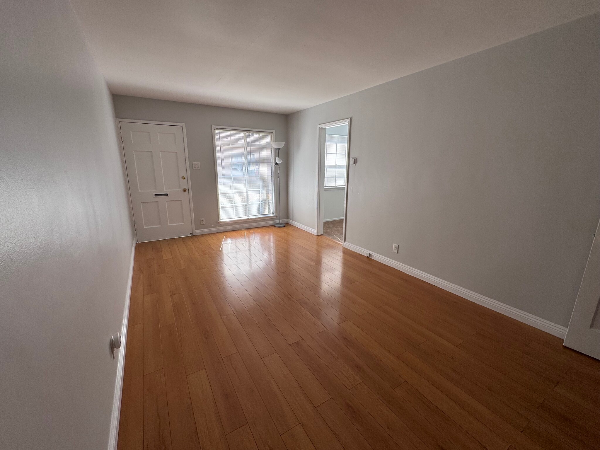 Living room - 1850 N Hollywood Way