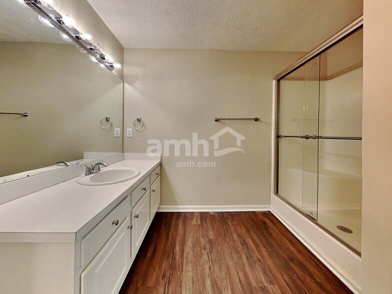 Building Photo - 2075 Patrick Mill Pl