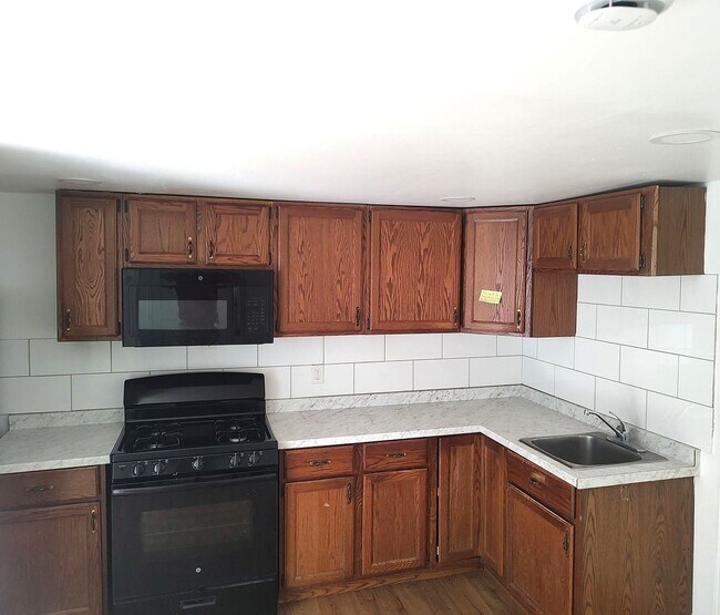Building Photo - 7558 Mayland St