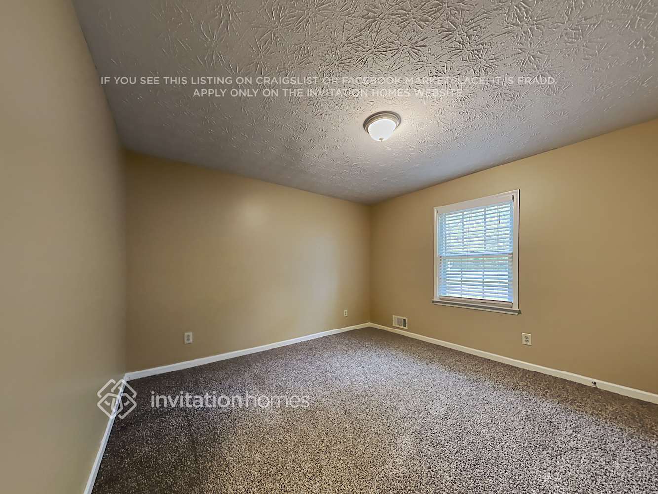 Building Photo - 388 Summerville Dr NW