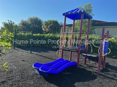 Building Photo - 9440 Ivy Brook Run