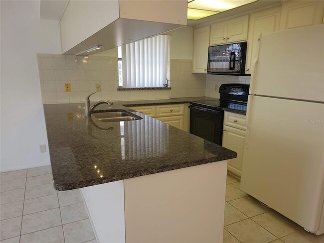 Building Photo - 6410 Tralee Ave