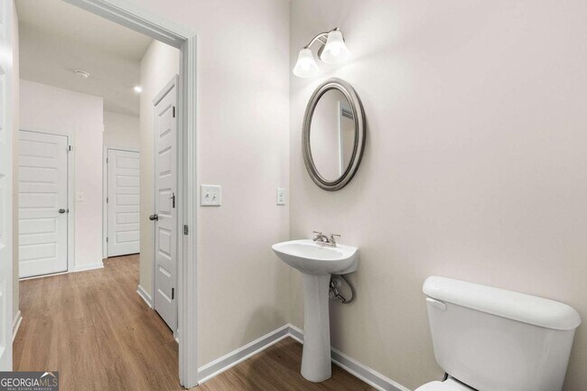 Building Photo - 228 Whitneys Wy