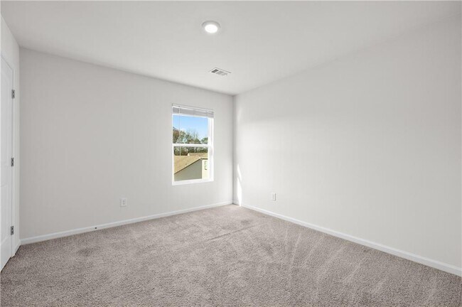 Building Photo - 63 Walnut Grv Wy