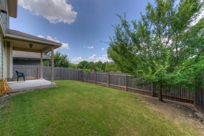 Building Photo - 8520 White Ibis Dr