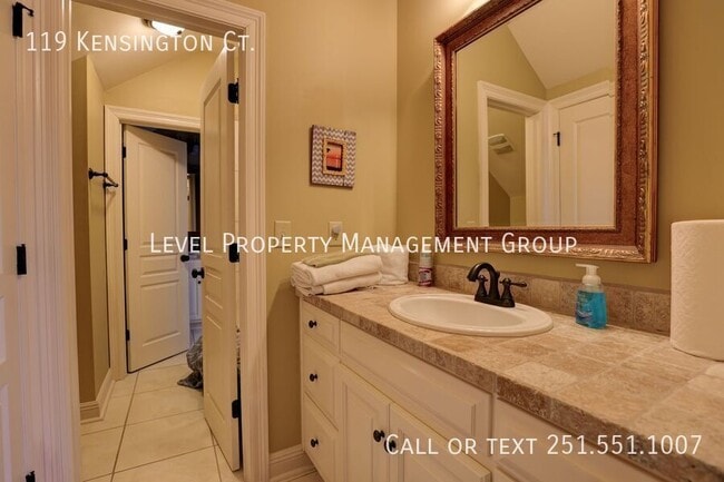 Building Photo - 119 Kensington Ct