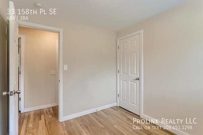 Building Photo - 33 158th Pl SE