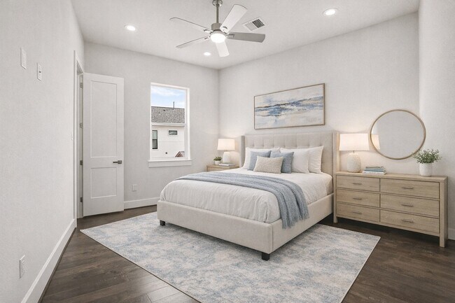 Building Photo - 111 E 33rd St