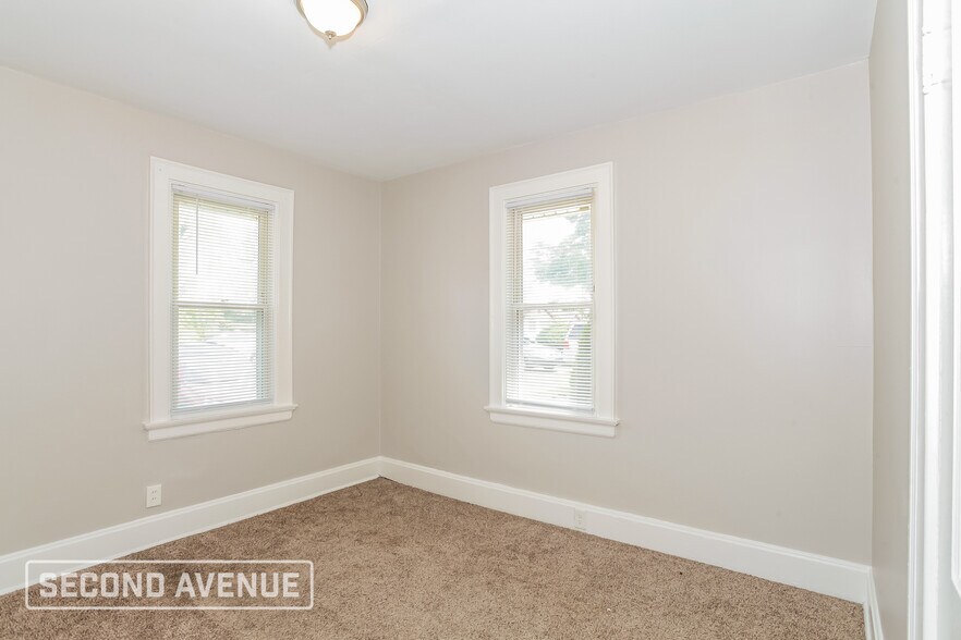 Building Photo - 3121 Cavanaugh Ave