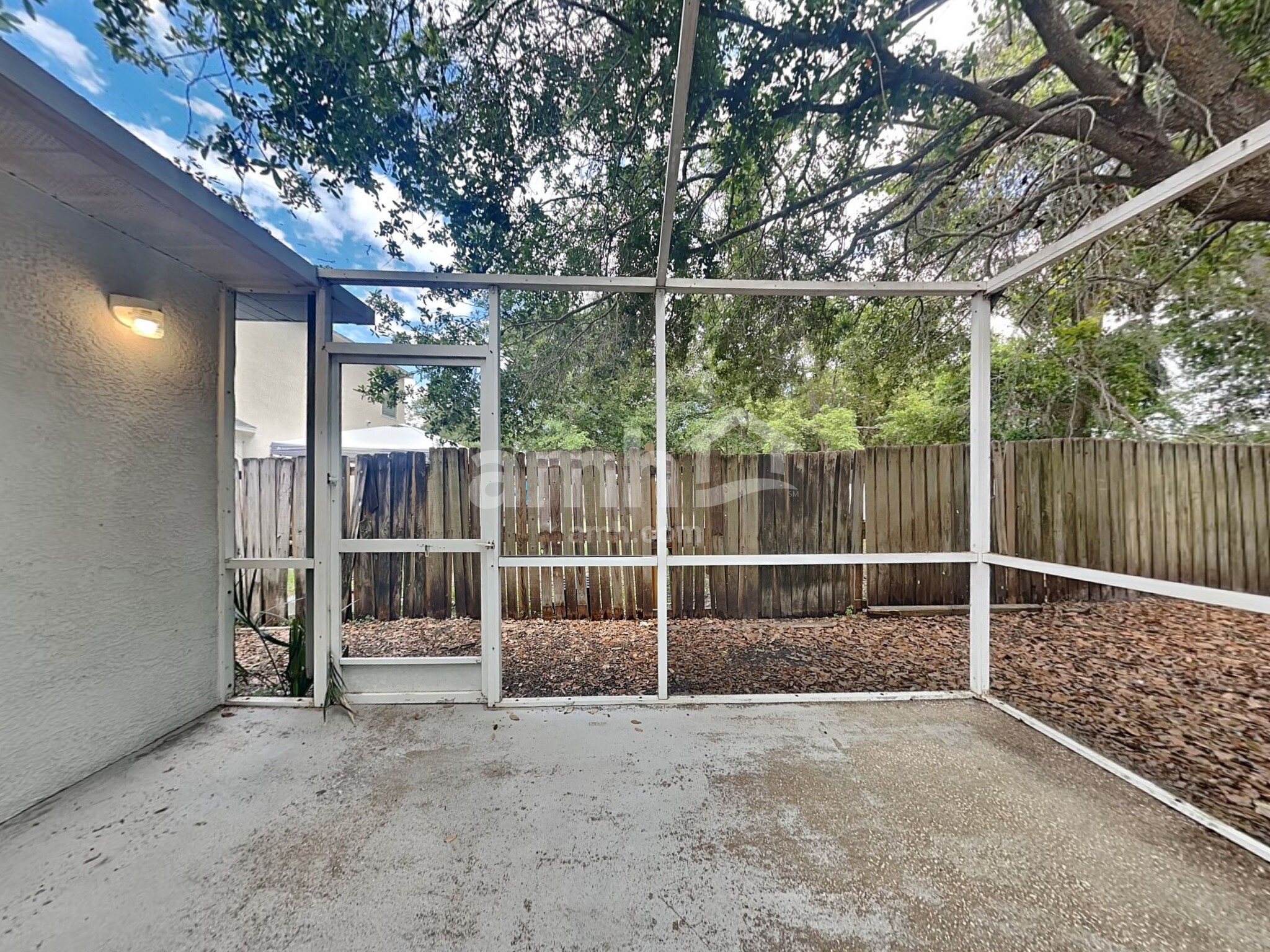 Building Photo - 8467 Quarter Horse Dr
