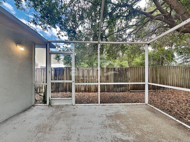 Building Photo - 8467 Quarter Horse Dr
