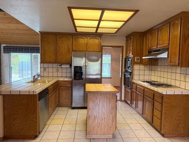 Building Photo - 5523 Freeman Cir