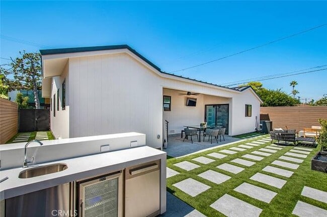 Building Photo - 1620 Glyndon Ave