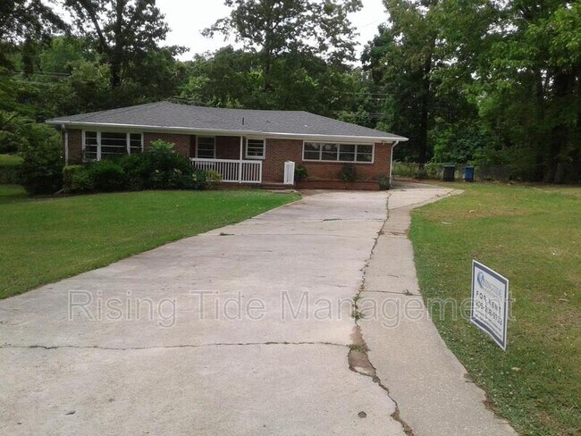 Building Photo - 948 Hickory Dr