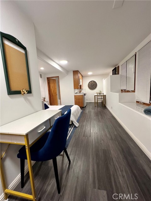 Building Photo - 12 Coach Rd