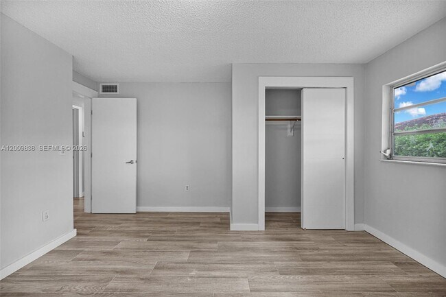 Building Photo - 2225 SW 62nd Ct