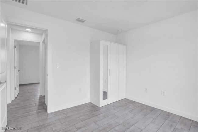 Building Photo - 2812 15th St SW