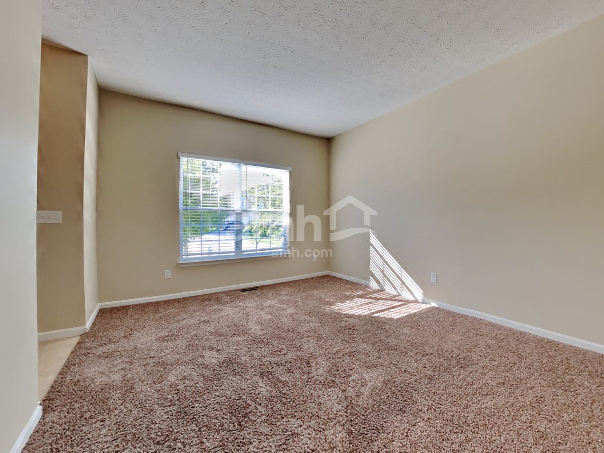 Building Photo - 2106 Prairie Clover Dr