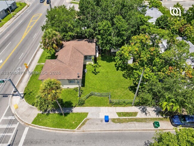 Building Photo - 5001 NW 12th Ave