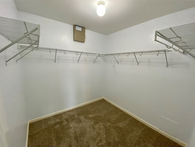 Building Photo - 18218 Hammondsport Ln