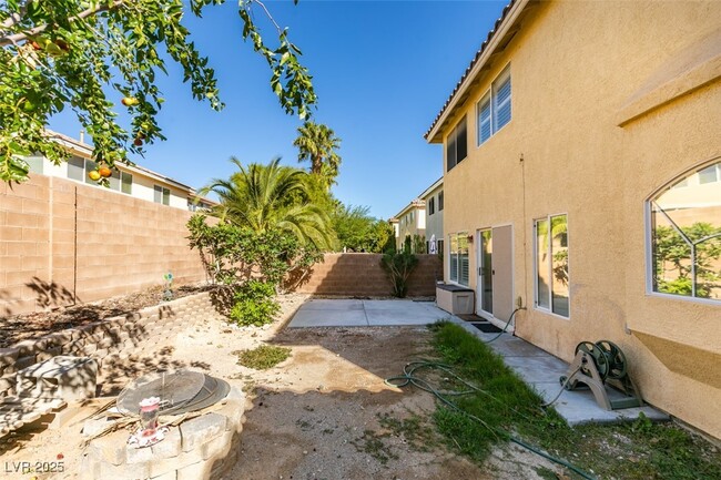 Building Photo - 11005 Carberry Hill St