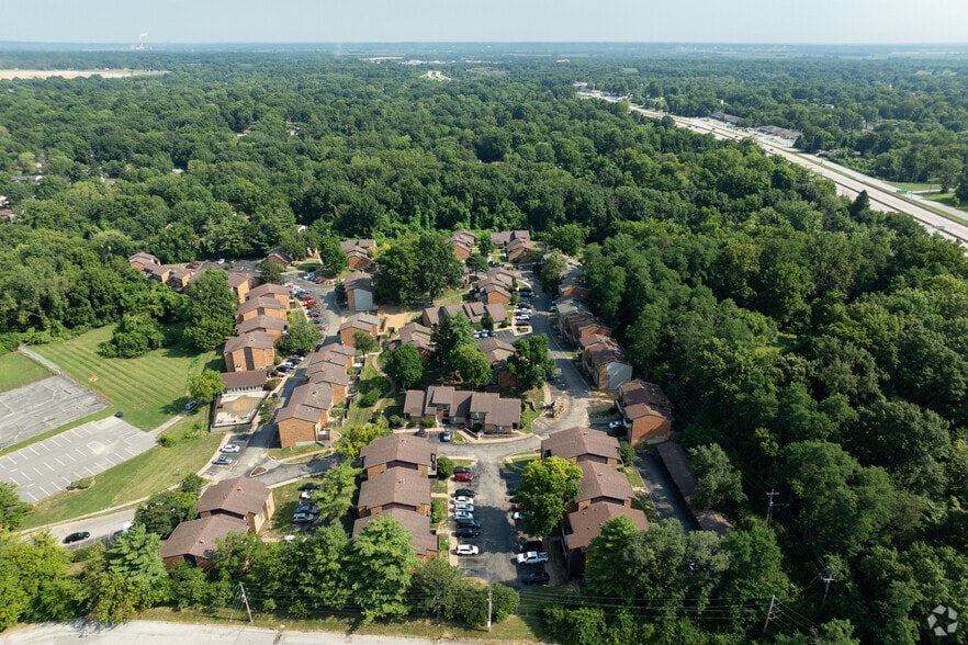 Primary Photo - Paddock Village Apartments