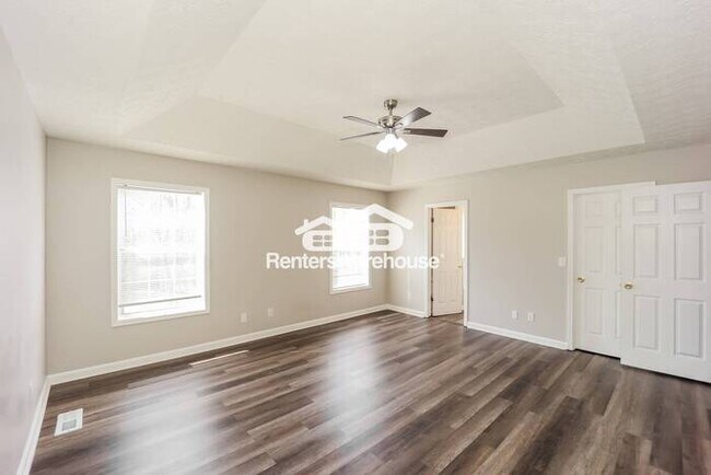 Building Photo - HUGE 3x3  Split Level Home in Whaleys Lake...